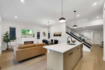 Kitchen Island Photo of 39249 Stellar Drive, Squamish, BC
