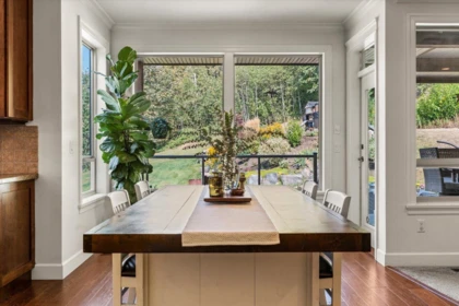 Breakfast Nook Photo of 41150 Old Yale Road, Abbotsford, BC