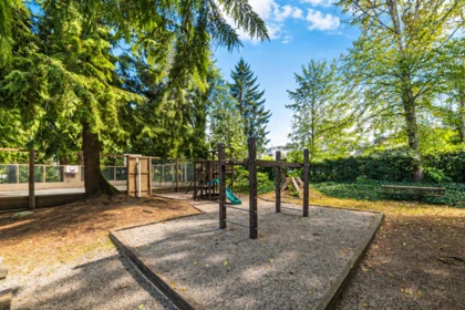 Kitchen Photo of 36 13795 102 Avenue, Surrey, BC