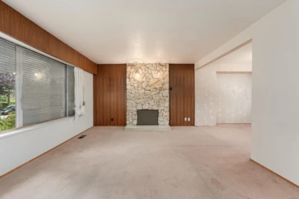 4561 Manor Street, Vancouver, BC, Vancouver — Single Family Residence for sale