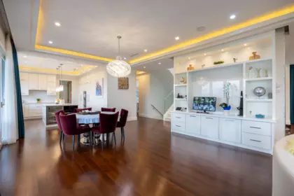 Breakfast Nook Photo of 5111 Harbour View Road, Burnaby, BC