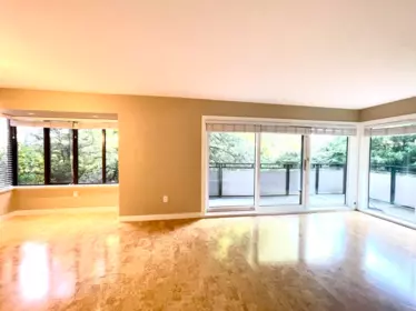 Dining Area Photo of 404 1405 W 15th Avenue, Vancouver, BC