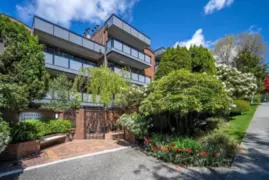 404 1405 W 15th Avenue, Vancouver, BC