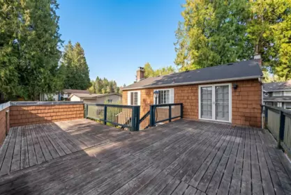 Primary Bedroom Photo of 416 Fairway Street, Coquitlam, BC