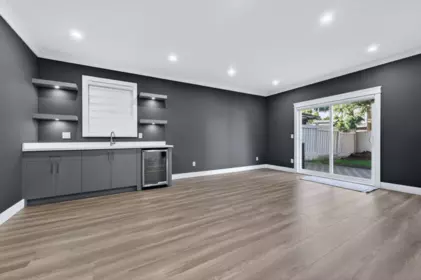 Kitchen Island Photo of 4471 Windjammer Drive, Richmond, BC