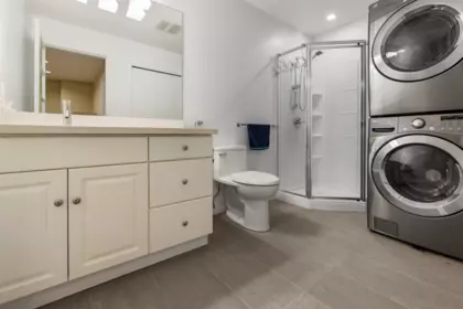 Guest Bathroom Photo of 15337 34 Avenue, Surrey, BC