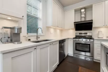Primary Bathroom Photo of 15337 34 Avenue, Surrey, BC