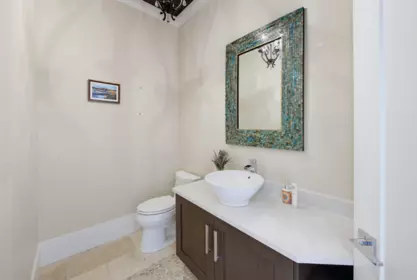 Entry Foyer Photo of 6 35520 Mahogany Drive, Abbotsford, BC