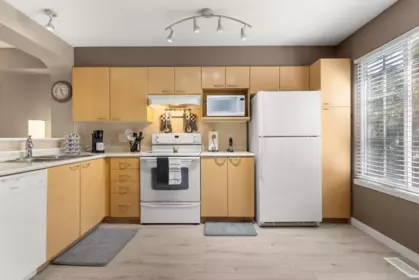 Kitchen Island Photo of 85 12778 66th Avenue, Surrey, BC