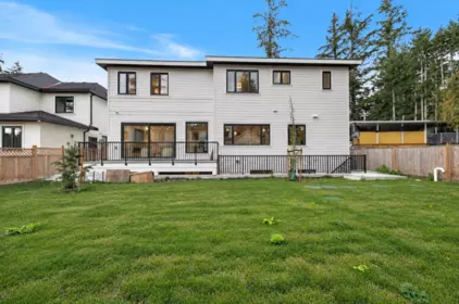 Fitness Center Photo Near 20344 42 Avenue, Langley, BC