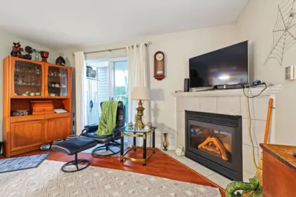 109 1588 Best Street, White Rock, BC, White Rock — Apartment/Condo for sale