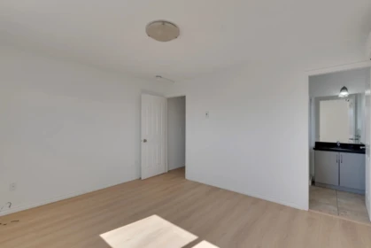 Office / Den Photo of 166 E 51st Avenue, Vancouver, BC