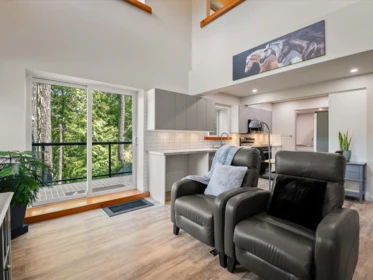 Living Room Photo of 4 1307 Eagle Drive, Pemberton, BC