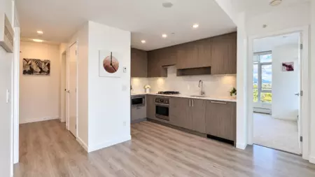 Dining Area Photo of 605 13350 Central Avenue, Surrey, BC