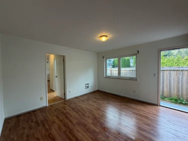 Basement Recreation Room Photo of 817 Mountainview Drive, Gibsons, BC