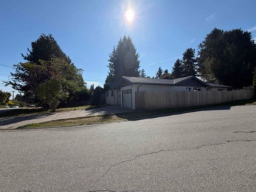 Outdoor Patio Photo of 817 Mountainview Drive, Gibsons, BC