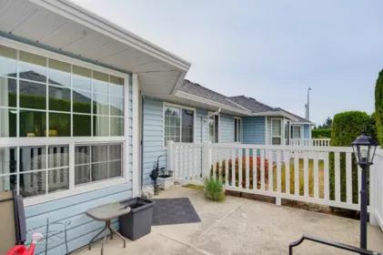 Swimming Pool Photo of 80 1450 Mccallum Road, Abbotsford, BC