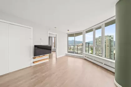 2202 689 Abbott Street, Vancouver, BC, Vancouver — Apartment/Condo for sale