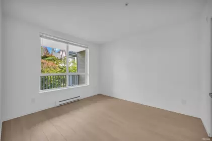 Walk-In Closet Photo of 306 6833 Village Grn, Burnaby, BC
