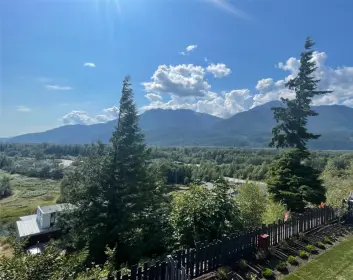 41229 Highline Place, Squamish, BC, Squamish — Half Duplex for sale