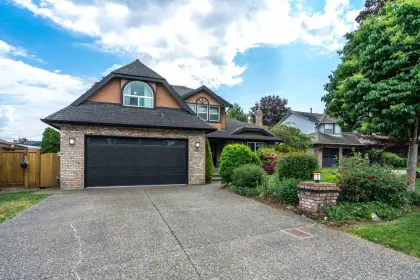 18864 58 Avenue, Surrey, BC, Surrey — Single Family Residence for sale