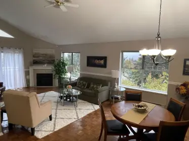 306 5565 Barker Avenue, Burnaby, BC, Burnaby — Apartment/Condo for sale