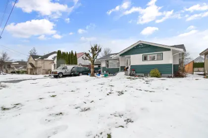 46156 Second Avenue, Chilliwack, BC, Chilliwack — Single Family Residence for sale