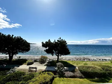 201 5470 Inlet Avenue, Sechelt, BC, Sechelt — Apartment/Condo for sale