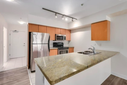 210 702 E King Edward Avenue, Vancouver, BC, Vancouver — Apartment/Condo for sale