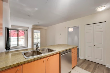 210 702 E King Edward Avenue, Vancouver, BC, Vancouver — Apartment/Condo for sale