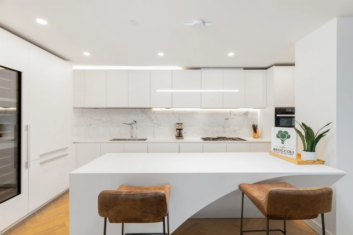 Living Room Photo of 4906 1480 Howe Street, Vancouver, BC