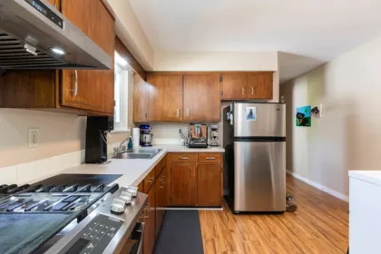 Breakfast Nook Photo of 15873 Vine Avenue, White Rock, BC