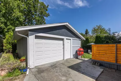 Office / Den Photo of 15873 Vine Avenue, White Rock, BC