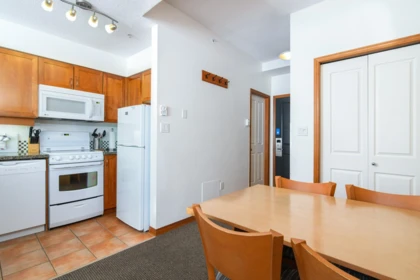 202 4369 Main Street, Whistler, BC, Whistler — Apartment/Condo for sale