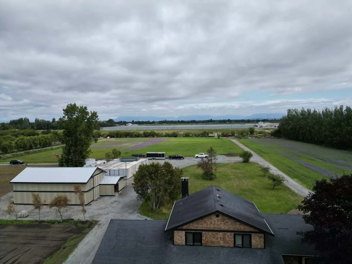Garage Interior Photo of 5465 34b Avenue, Ladner, BC
