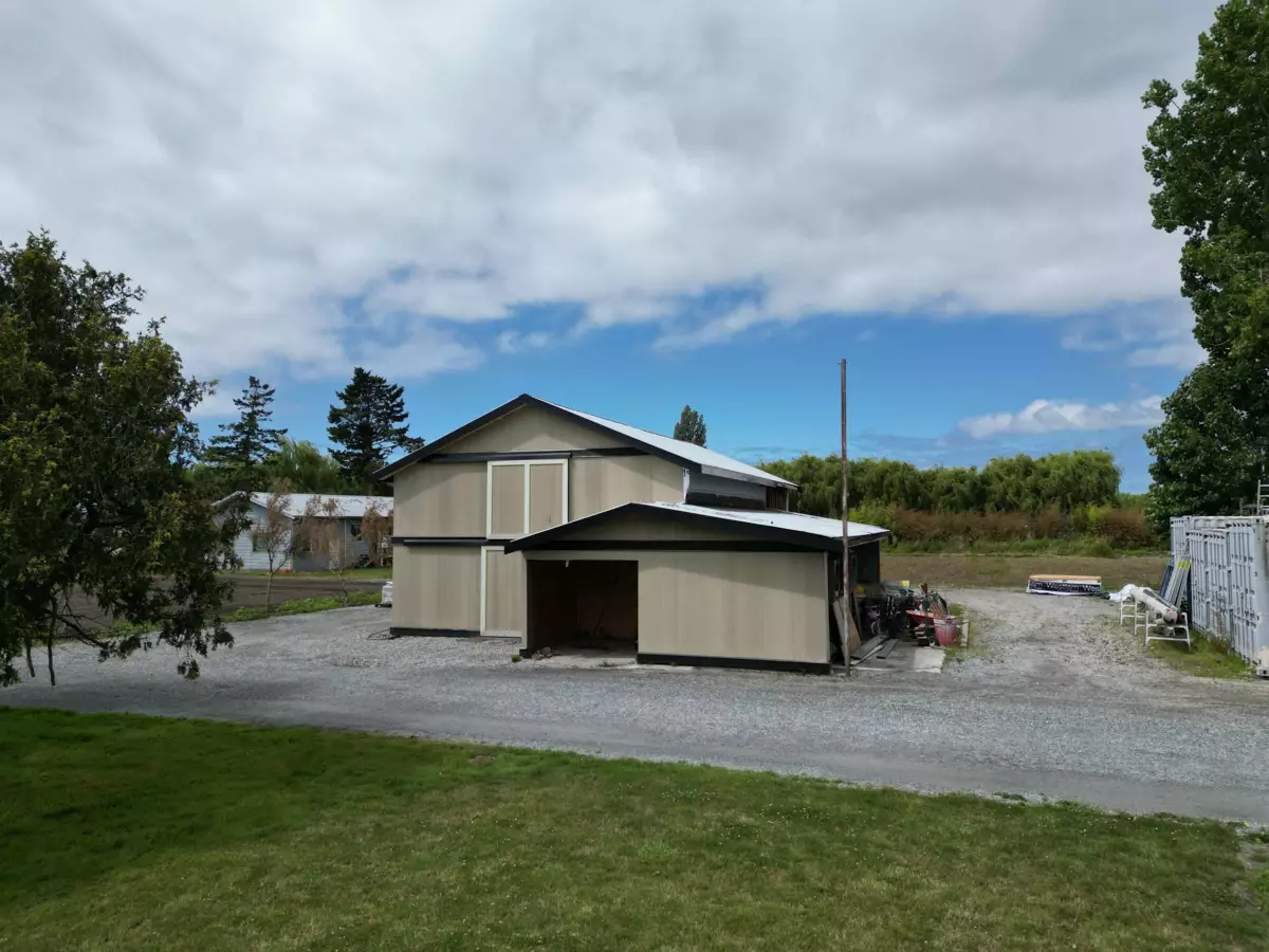 Kitchen Photo of 5465 34b Avenue, Ladner, BC