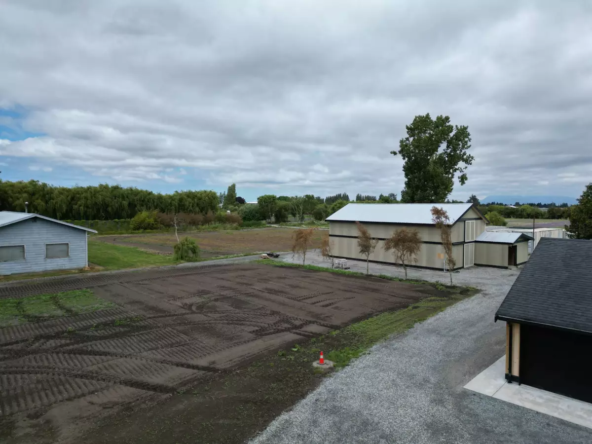 Staircase Photo of 5465 34b Avenue, Ladner, BC