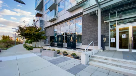 1606 5233 Gilbert Road, Richmond, BC, Brighouse — 1 bed apartment/condo for sale