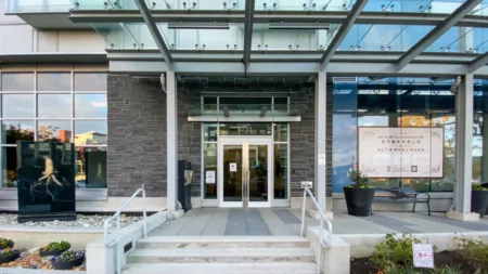 1606 5233 Gilbert Road, Richmond, BC