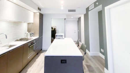 1606 5233 Gilbert Road, Richmond, BC