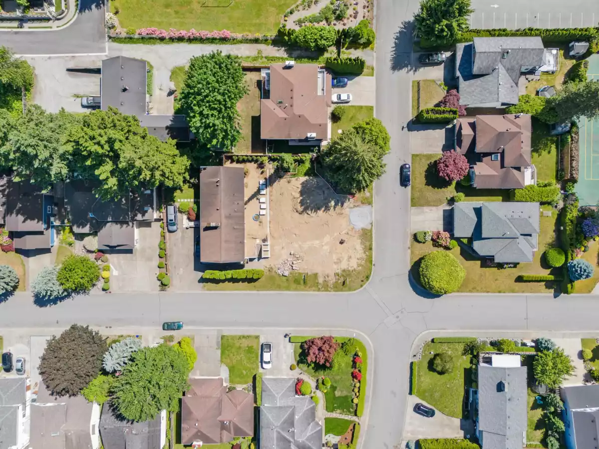 Living Room Photo of 20270 121 Avenue, Maple Ridge, BC