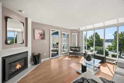 301 31 Reliance Court, New Westminster, BC, New westminster — Apartment/Condo for sale