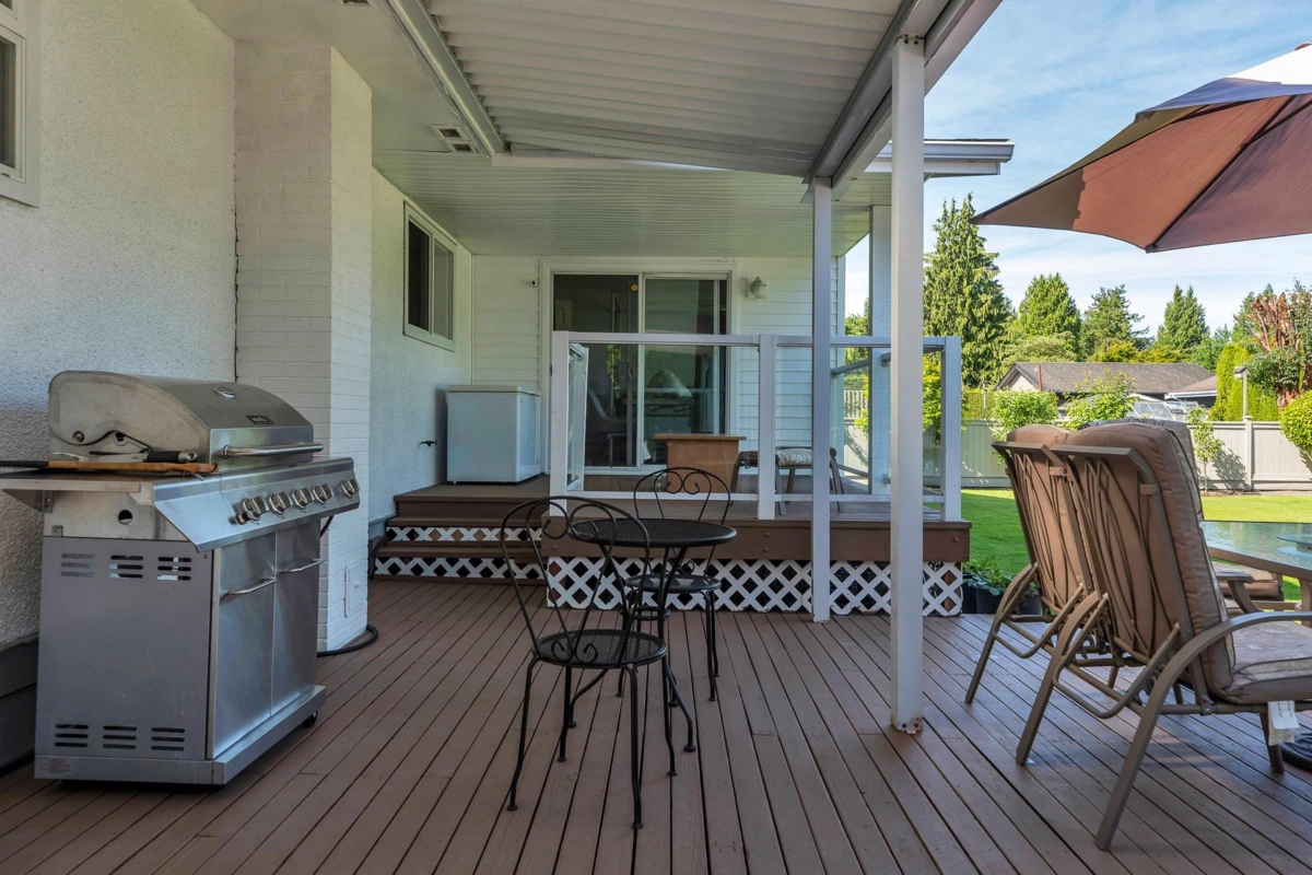 Garage Interior Photo of 5233 Westminster Avenue, Delta, BC