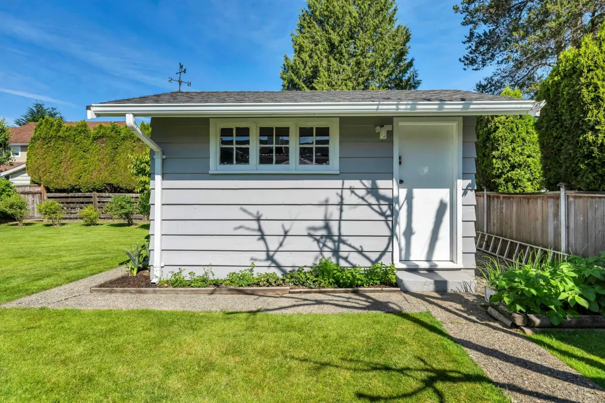 Garden / Landscaping Photo of 5233 Westminster Avenue, Delta, BC