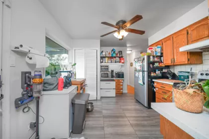 Breakfast Nook Photo of 4516 Parker Street, Burnaby, BC