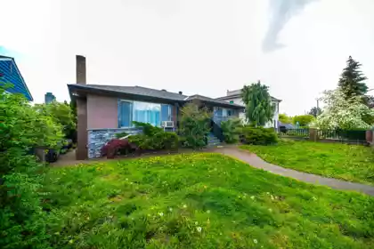 Swimming Pool Photo of 4516 Parker Street, Burnaby, BC