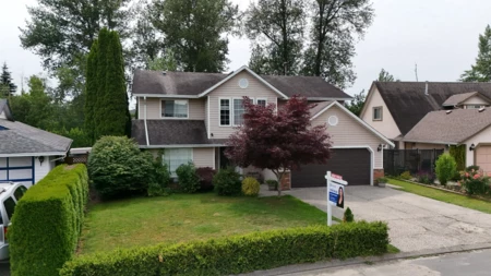 31002 Creekside Drive, Abbotsford, BC, Abbotsford — Single Family Residence for sale