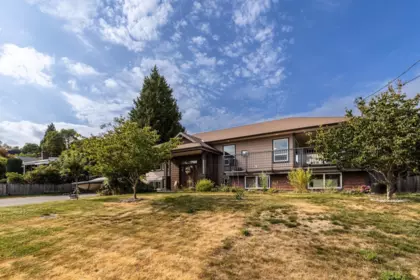 19075 60b Avenue, Surrey, BC, Surrey — Single Family Residence for sale