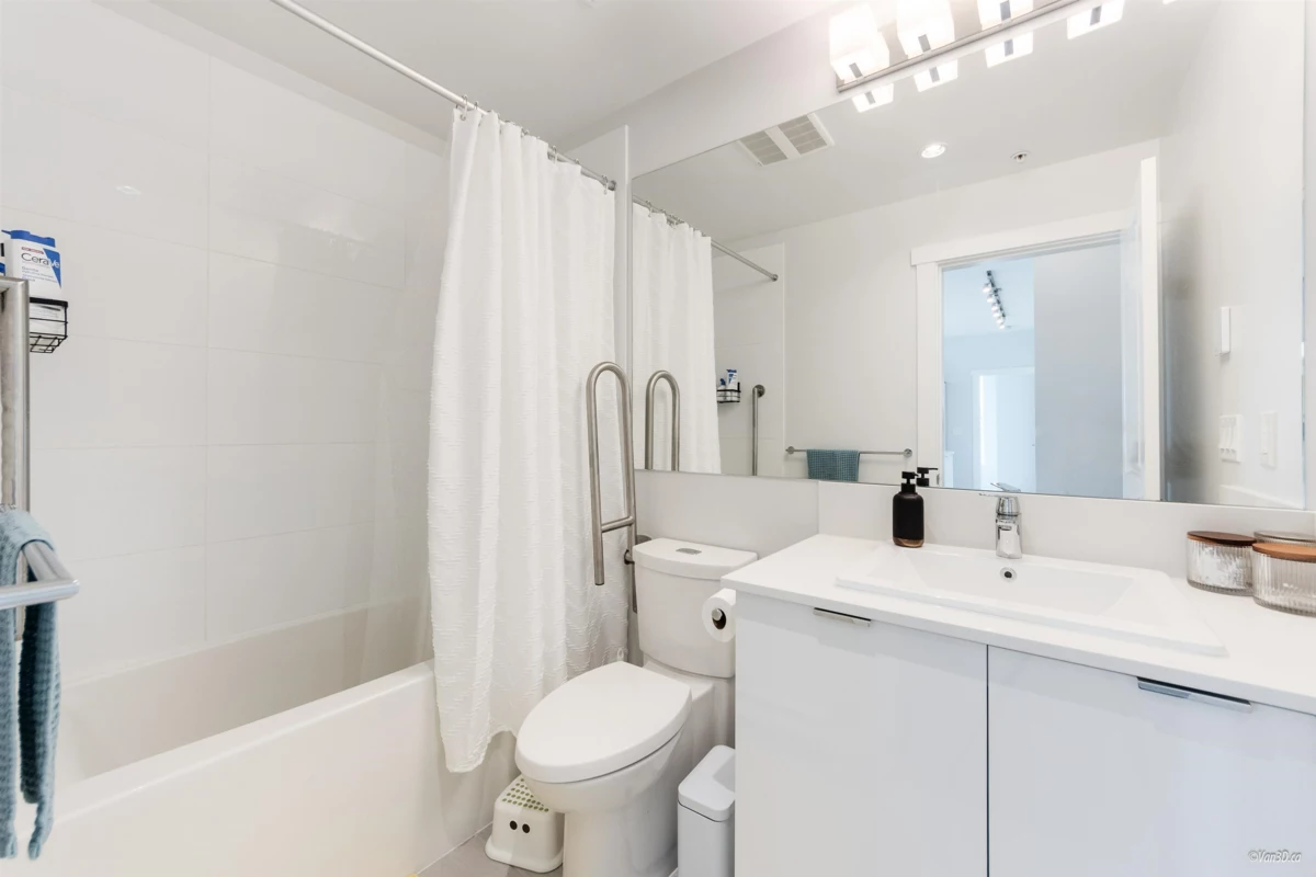 Primary Bathroom Photo of C408 8150 207 Street, Langley, BC