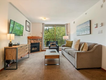 334 4315 Northlands Boulevard, Whistler, BC, Whistler — Apartment/Condo for sale